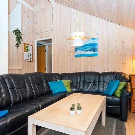 6 Person Holiday In F Rvang